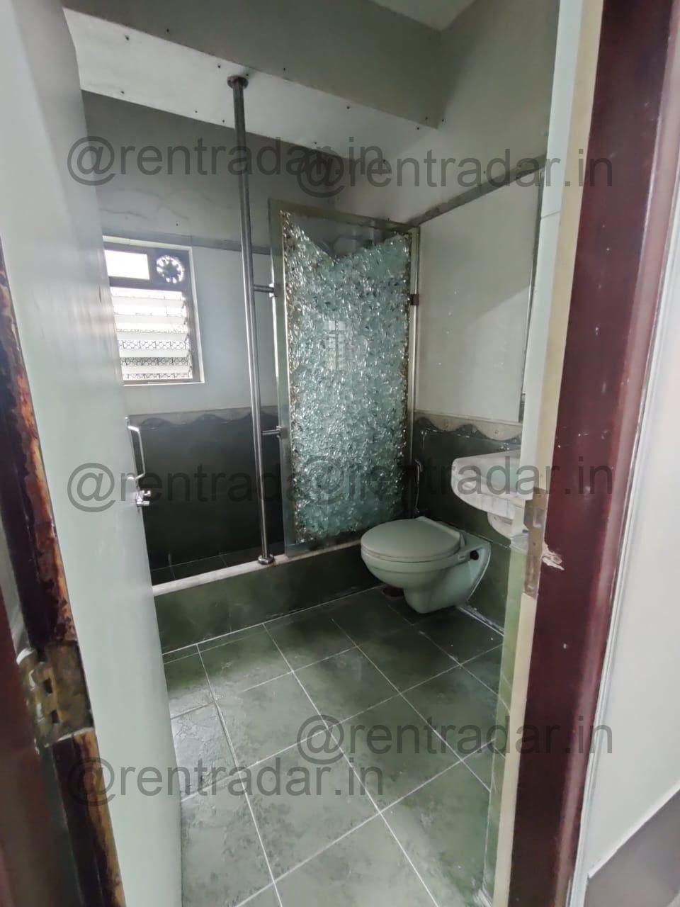 Room in 2bhk at Vakola