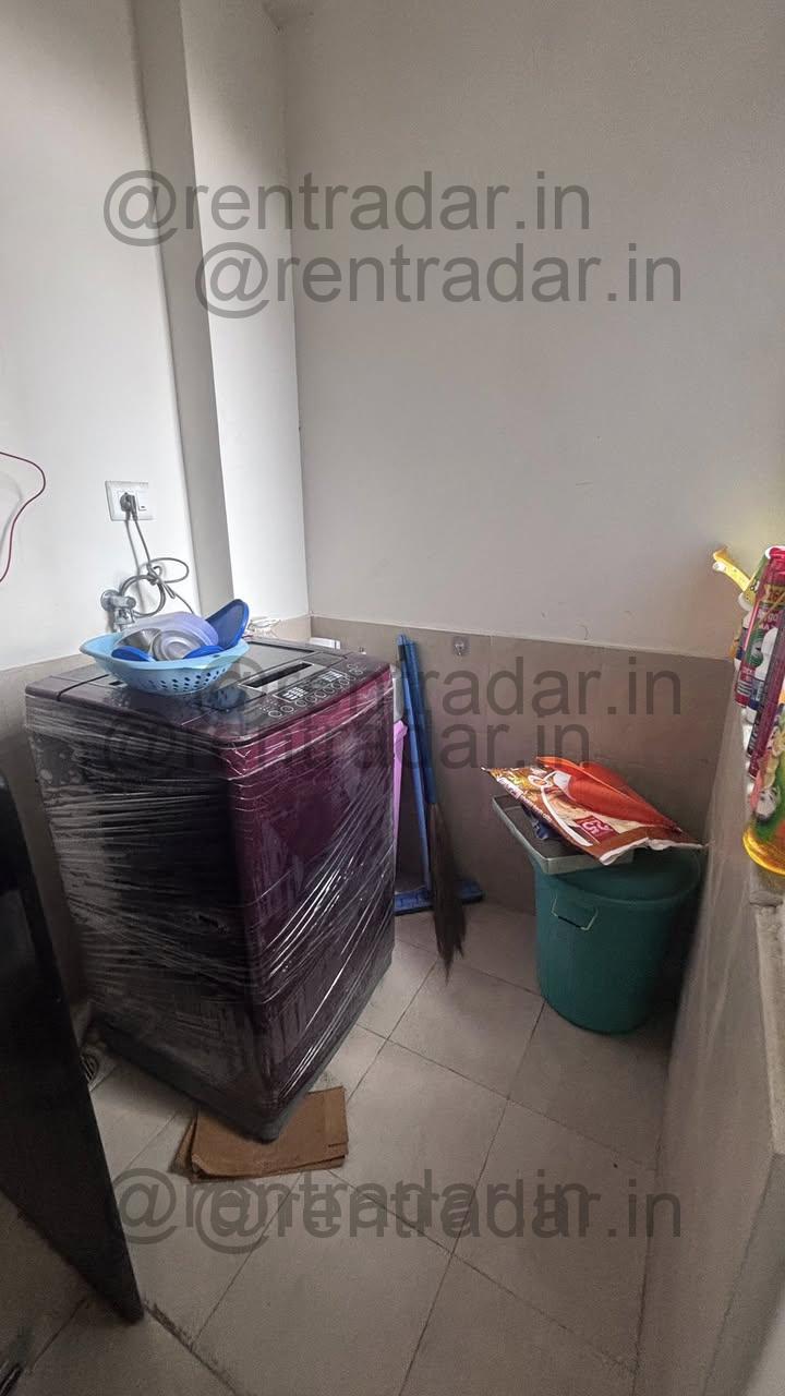 Room in 2 Bhk at Bhukum