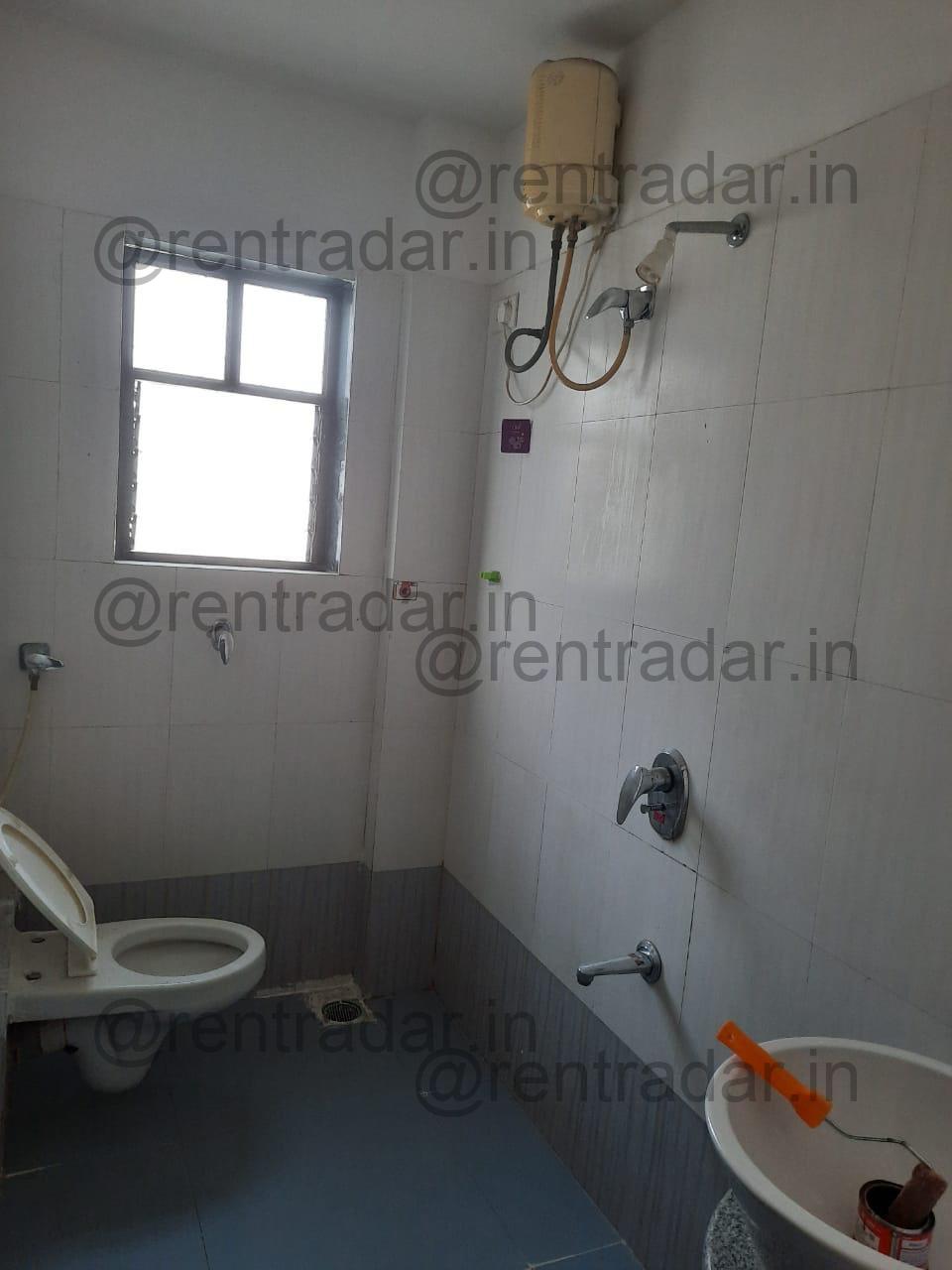 Room in 3bhk at Viman Nagar