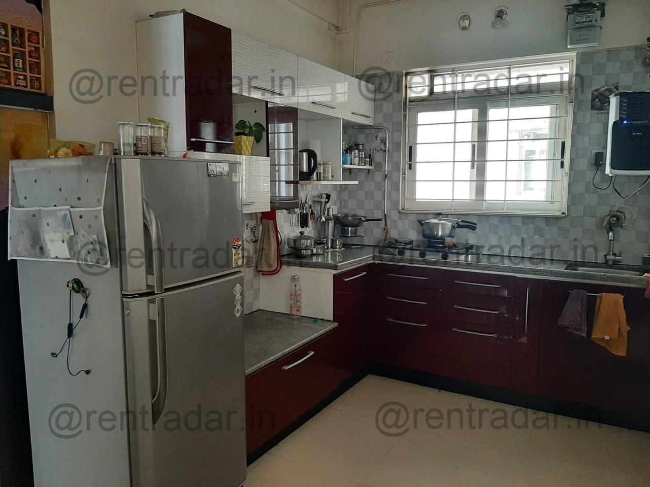 Room in 2 Bhk at Amanora Park Town (trendy Tower)