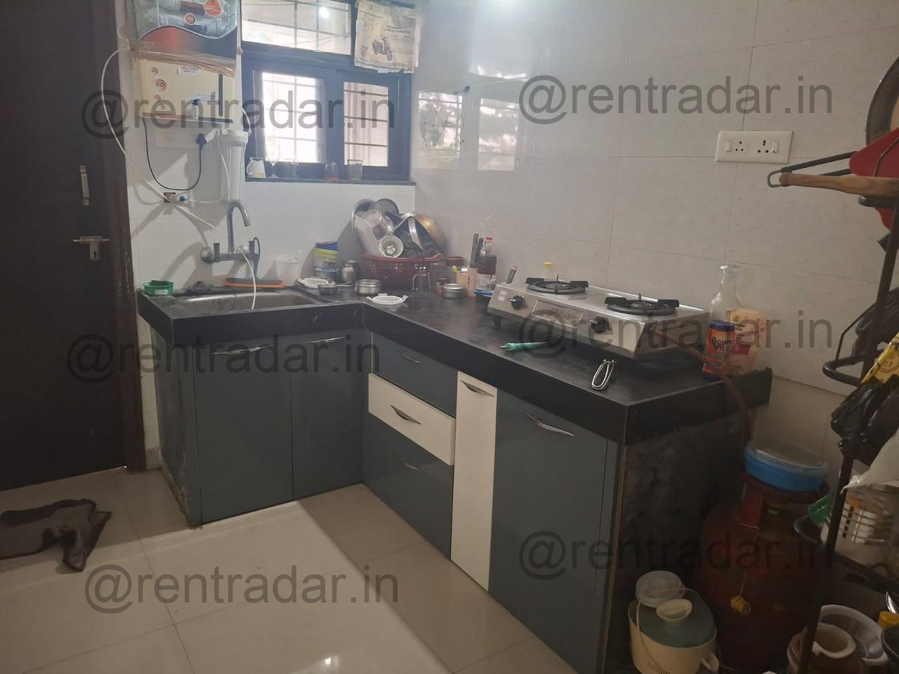Room in 2bhk at Hadapsar (vanashree Apartments)
