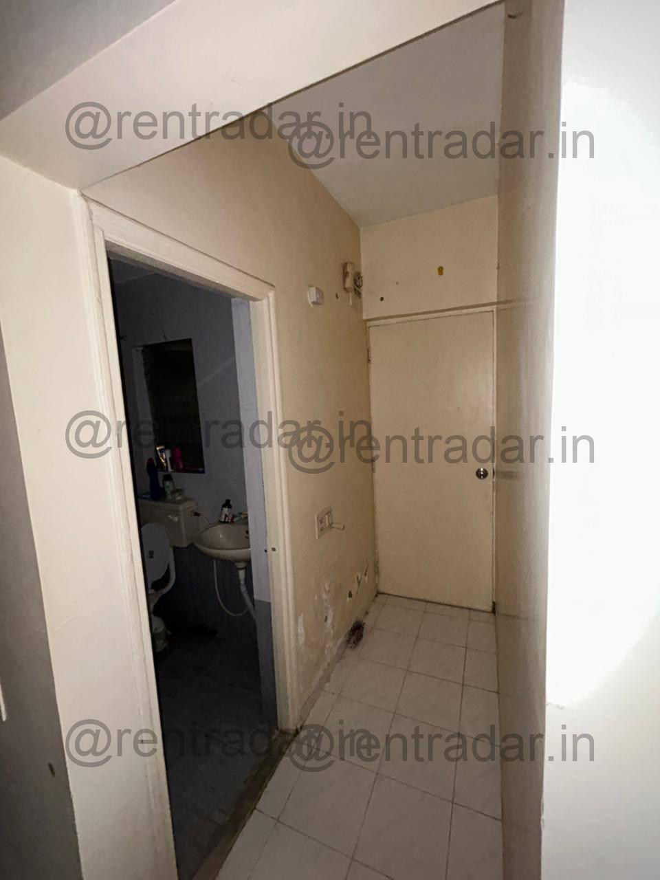 Room Available at Baner Pashan Link Road (meadow Avenue)