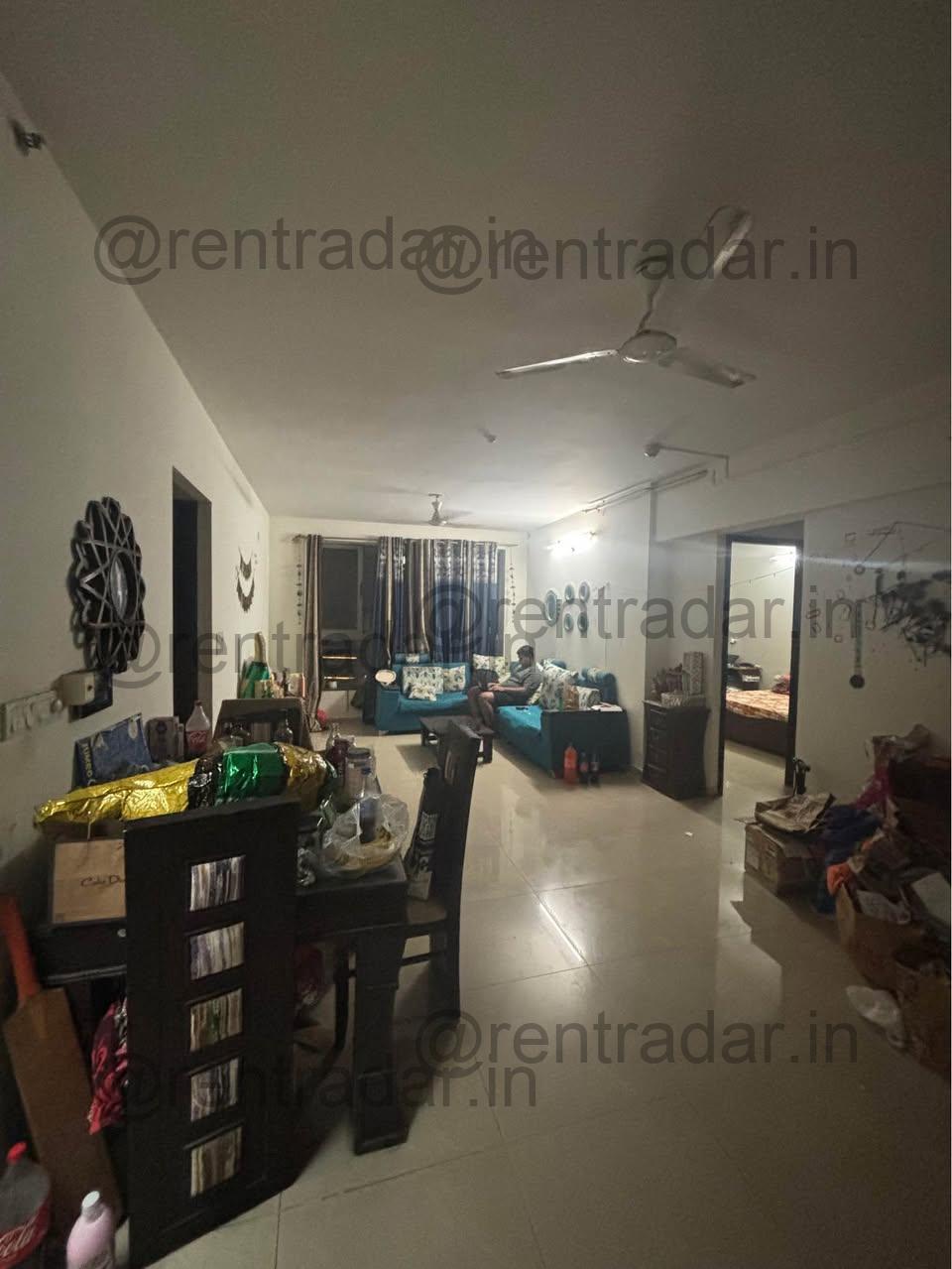 Private Room in 3 Bhk at Future Towers Amanora Tower, Magarpatta Road (future Towers Amanora)