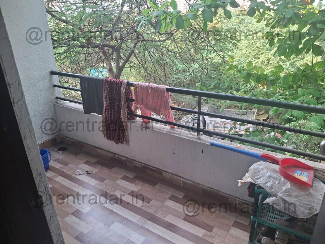 Room in 2bhk at Hadapsar (vanashree Apartments)