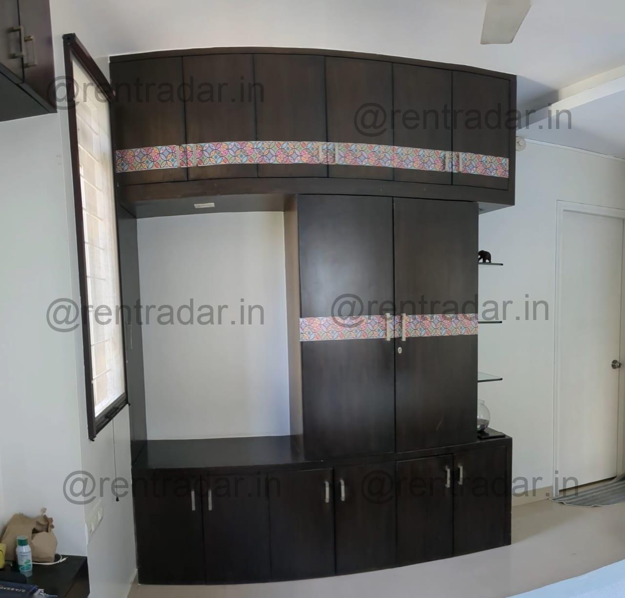 Room in 2bhk at Hadapsar (amanora Trendy Tower)