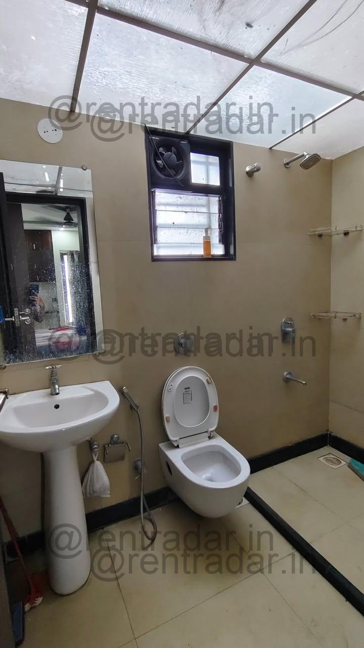 Room Available at Kharadi