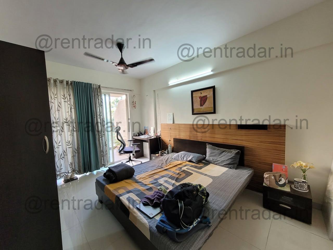 Room in 3 Bhk at Baner (comfort Zone Society)