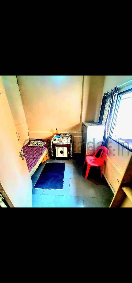Room Available at B.t. Kawade rd