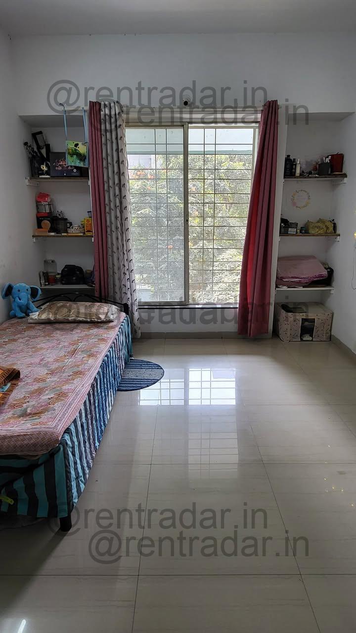 Room in 3bhk at Kalyani Nagar / Wadgaonsheri