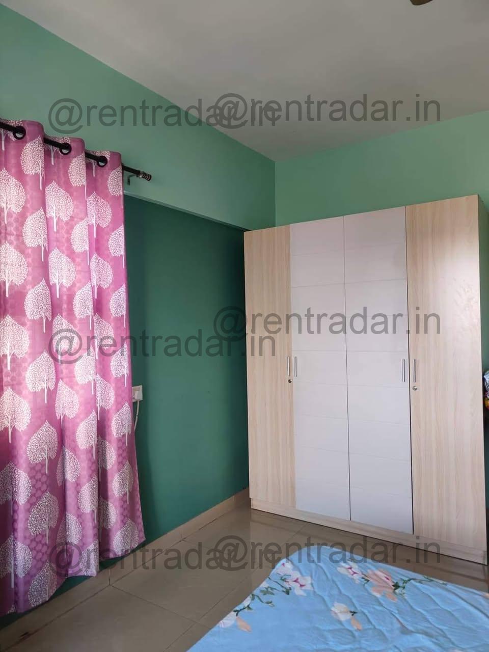 Room in 2bhk at Magarpatta City (iris Apartment)