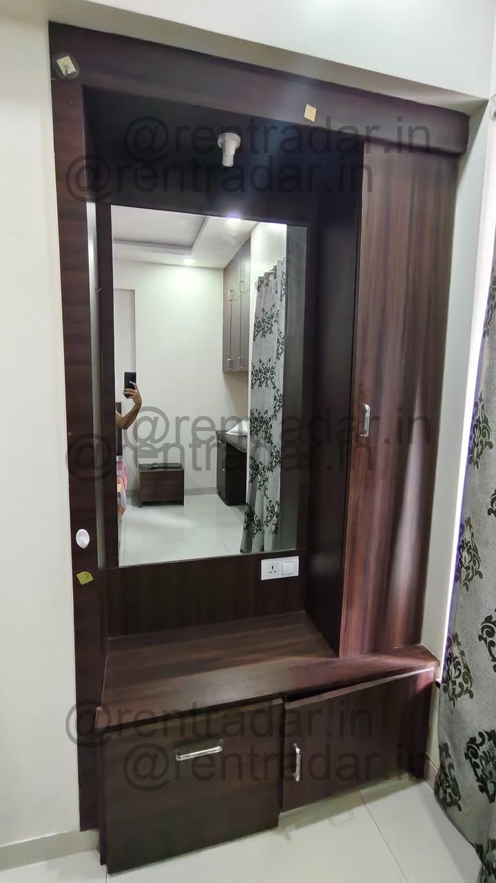 Room Available at Kharadi