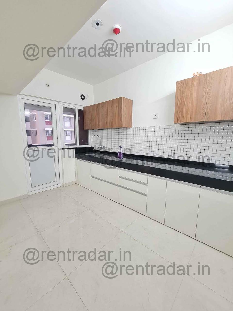 Room in 3bhk at Balewadi (avon Vista Society)