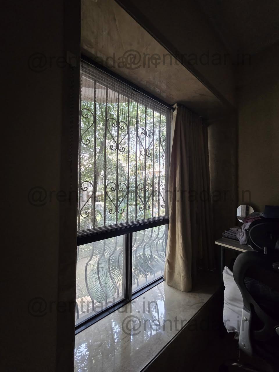 Room in 3bhk at Bund Garden (konark Enclave)