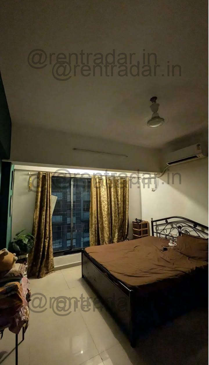 Room in 2bhk at DN Nagar