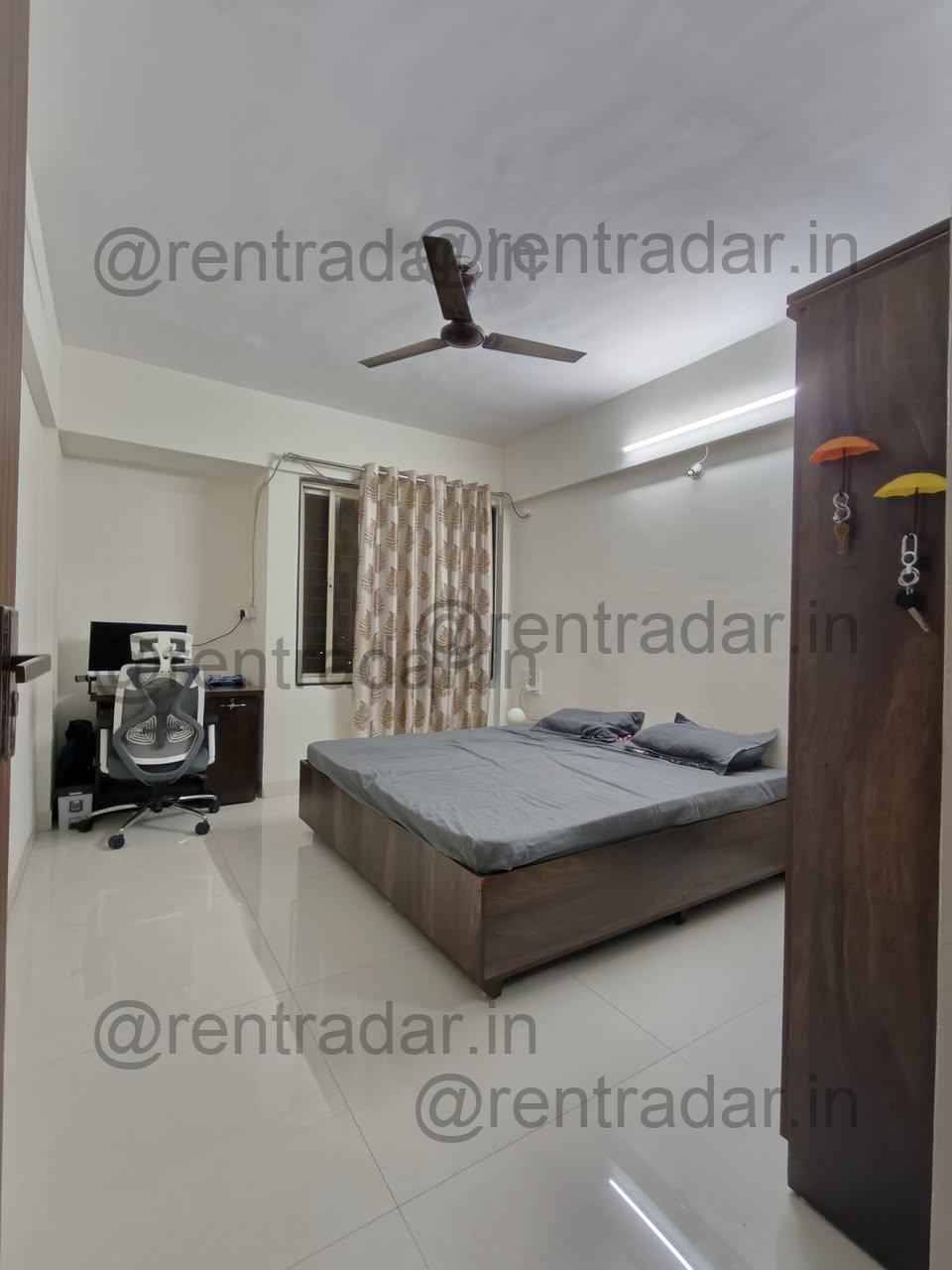 Room in 3bhk at Casa Feliz Society