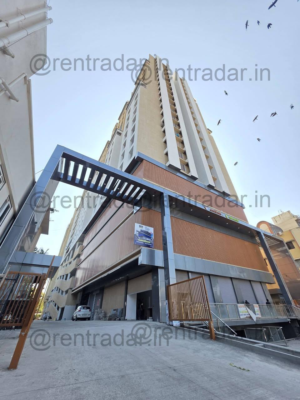 Room Available at Anutham Society, Magarpatta Chowk
