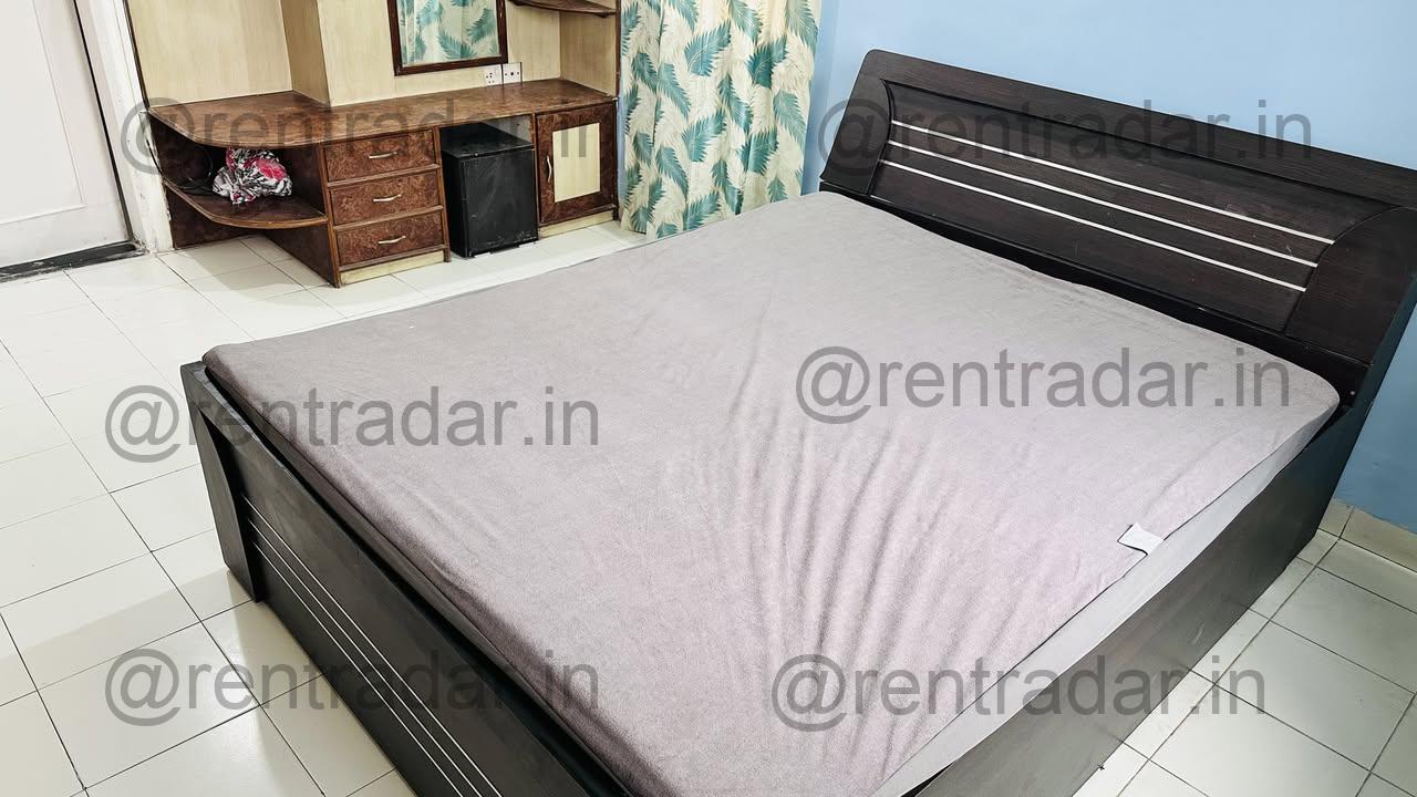 Room Available at Vimannager (ganga Nebula Housing Society)