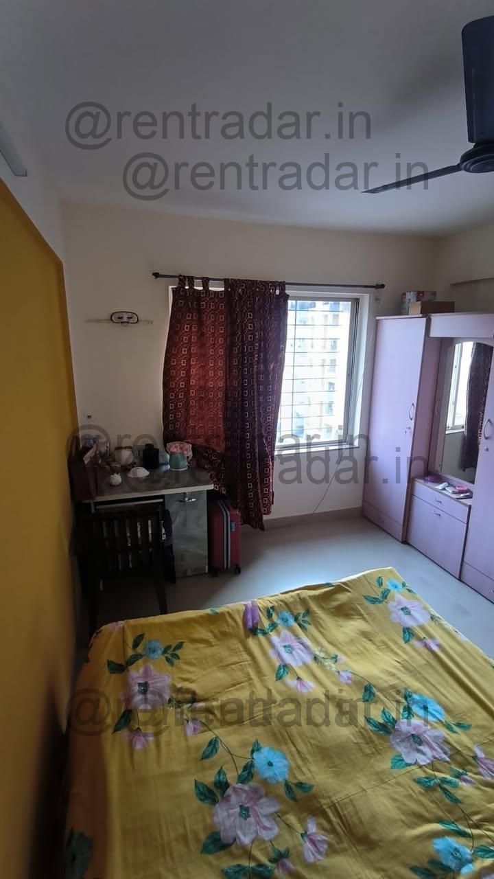 Private Room in 3 Bhk at Wakad (silver Skyscapes)