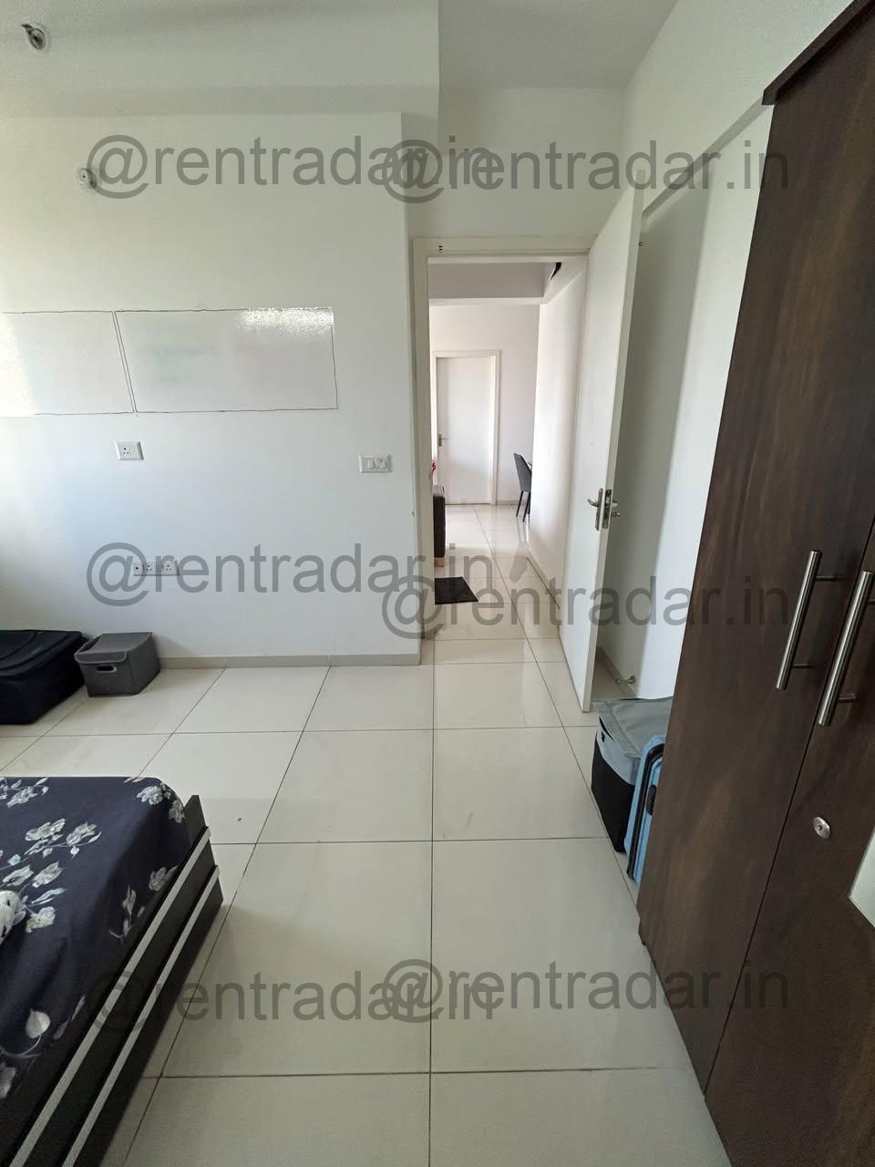 Room in 2bhk at Amanora Park Town (gold Towers)