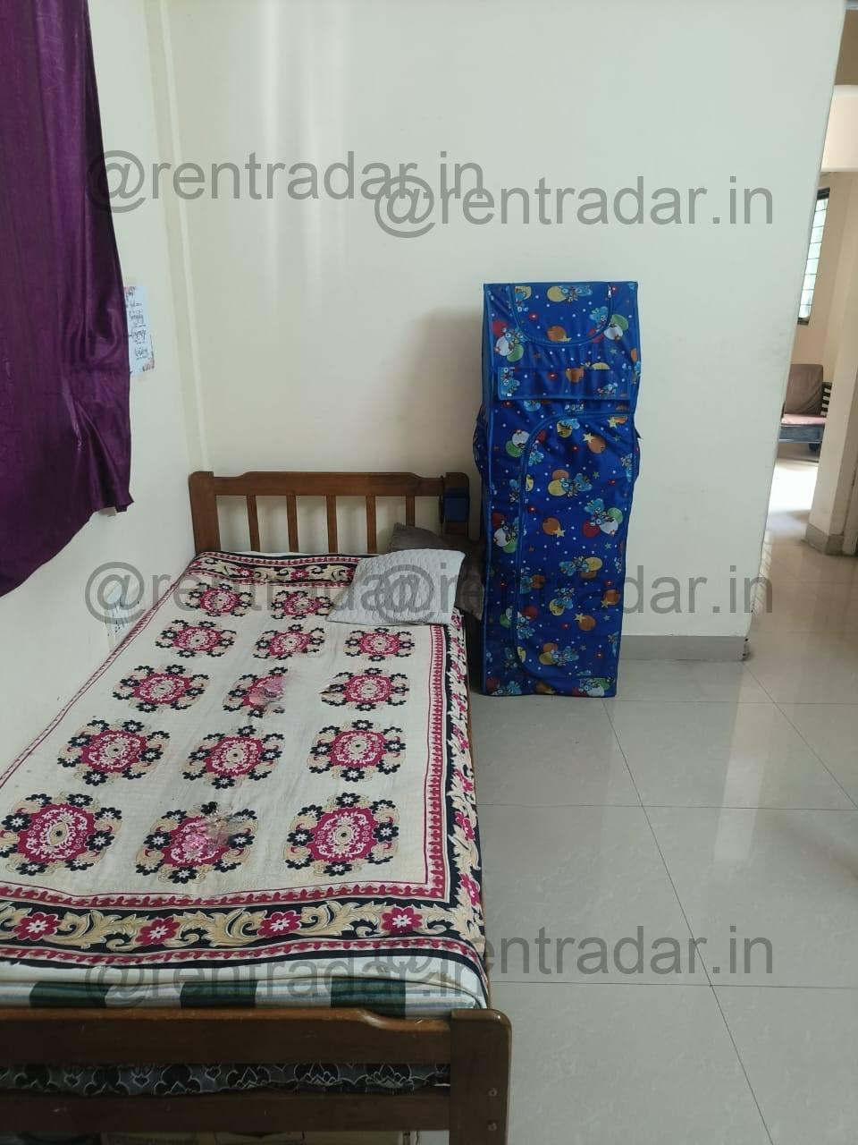 Room in 2 Bhk at Magarpatta City