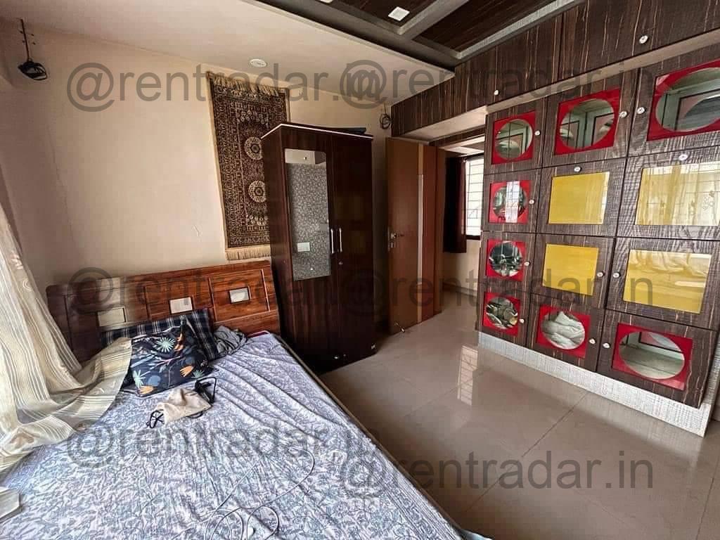 Room Available at Wakad