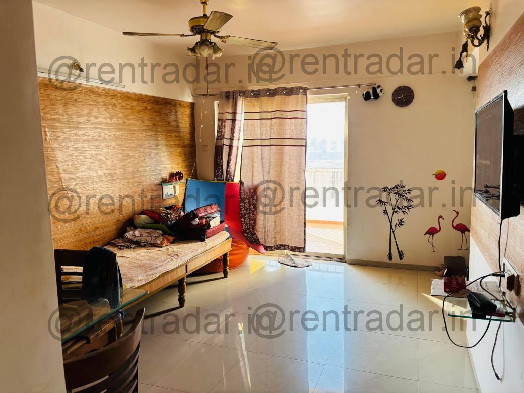 4 Beds 2 Bathrooms Property For Rent at Pune, MH