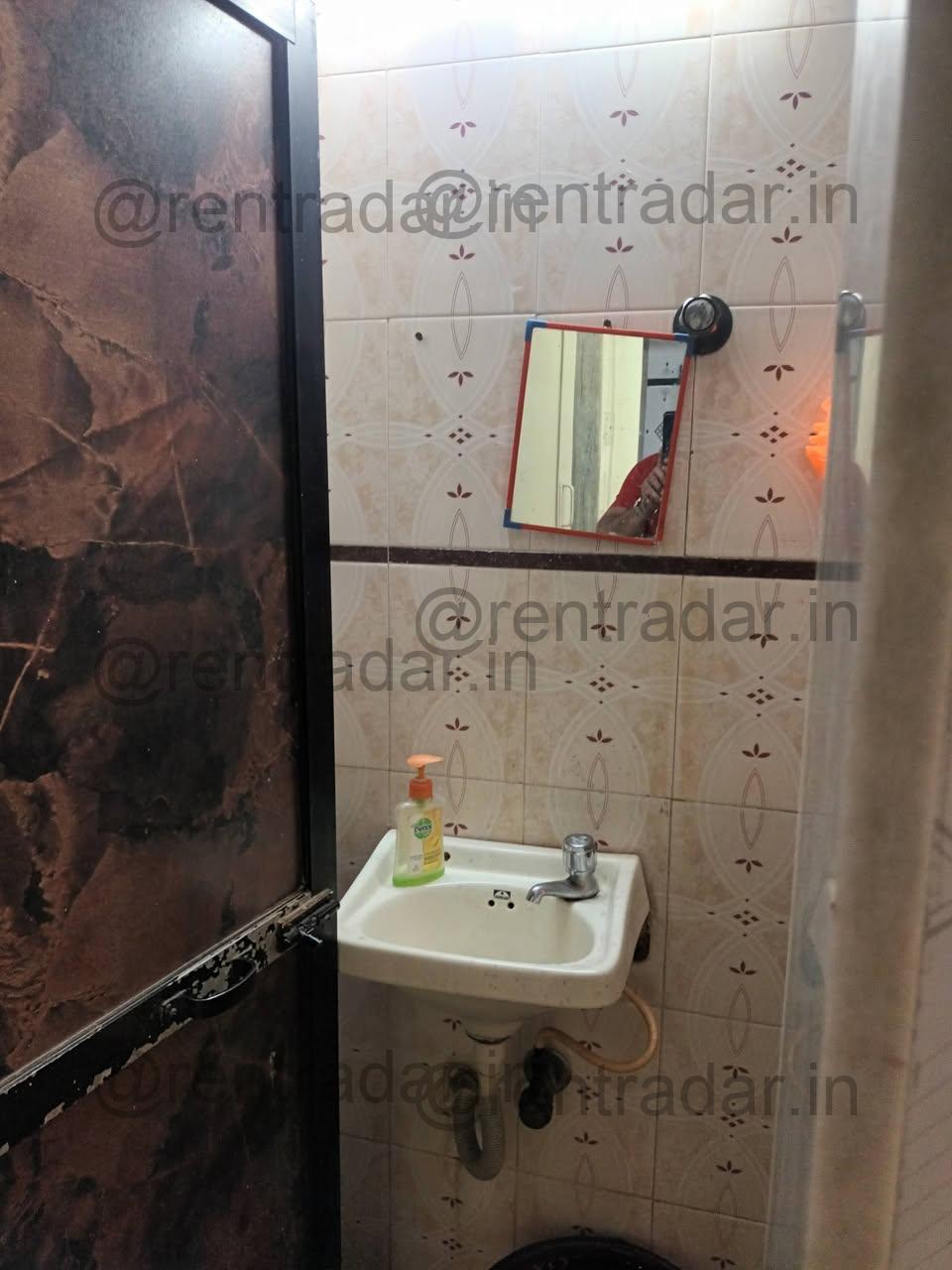 Room in 1 Bhk at Oshiwara