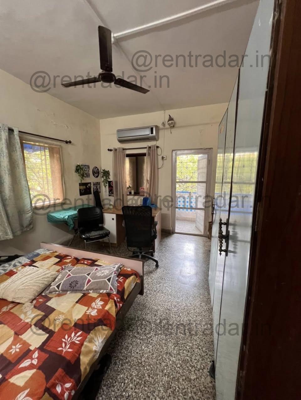 Room in 2 Bhk at Azad Nagar Metro Station