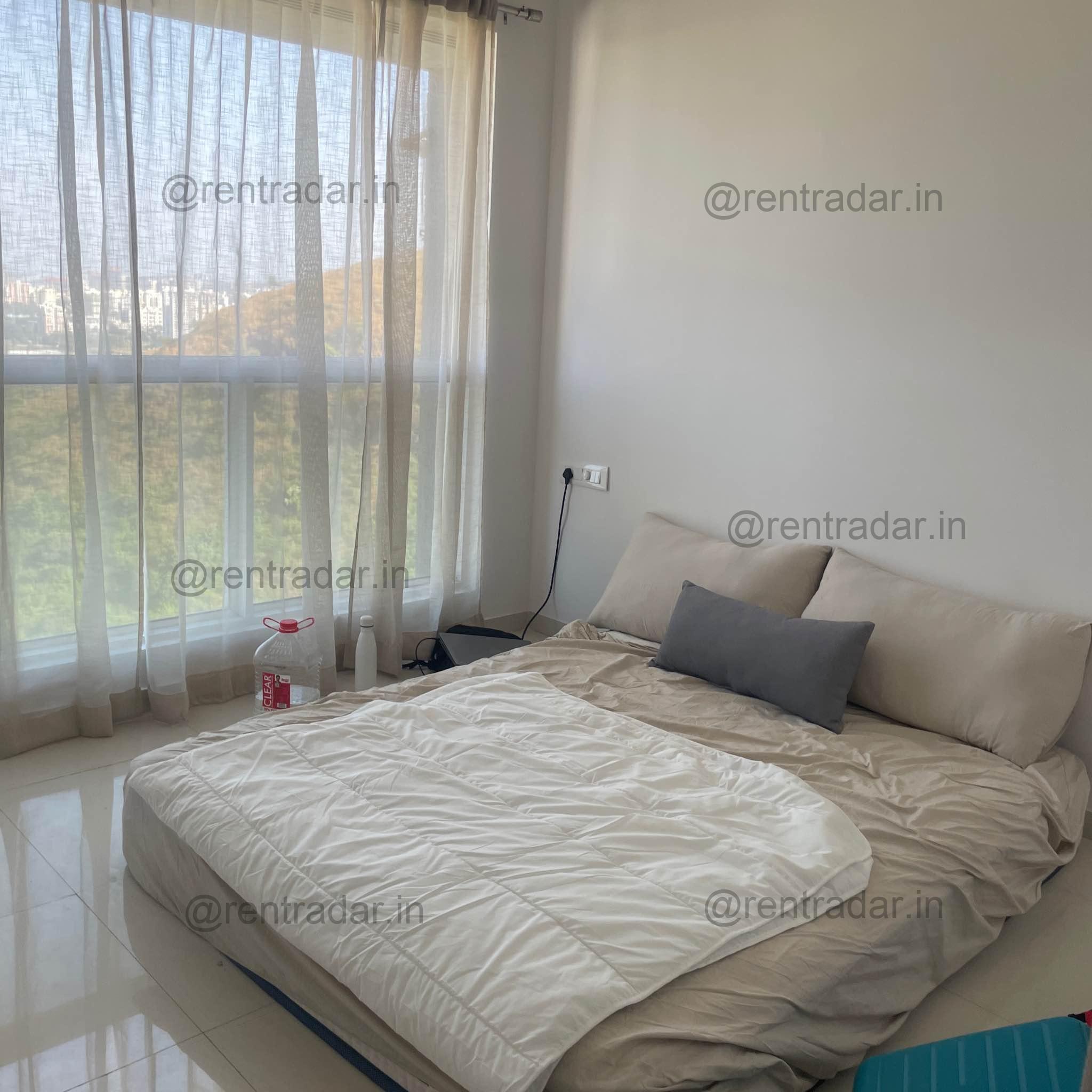Room Available at Mahalunge (godrej Hillside 1)