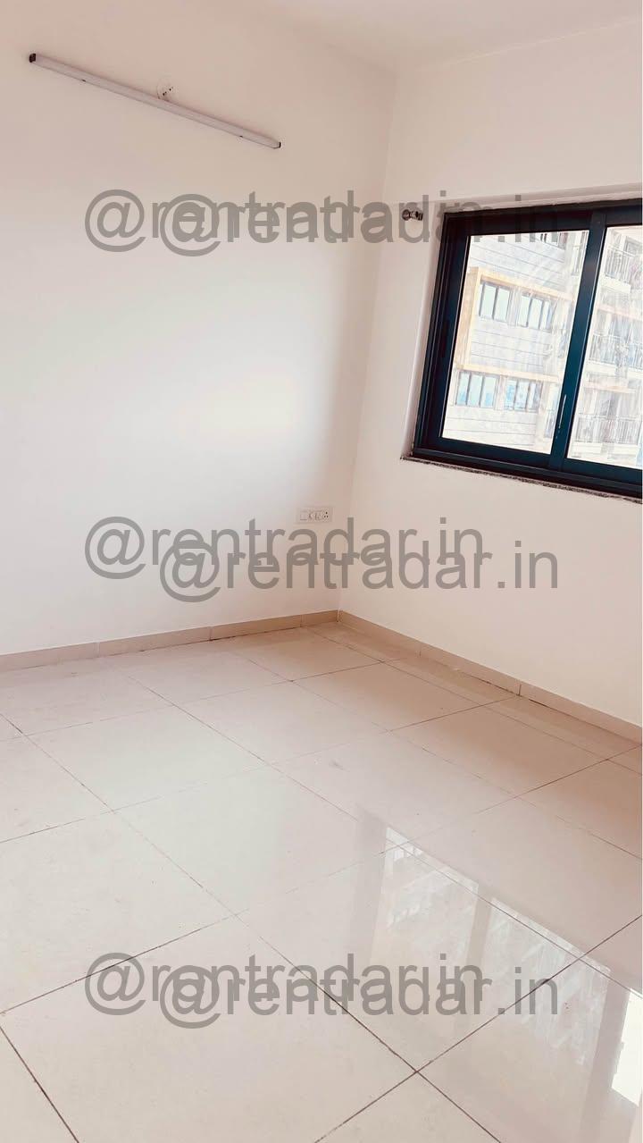 2 Bhk For Rent at Hadpsar (gold Tower)