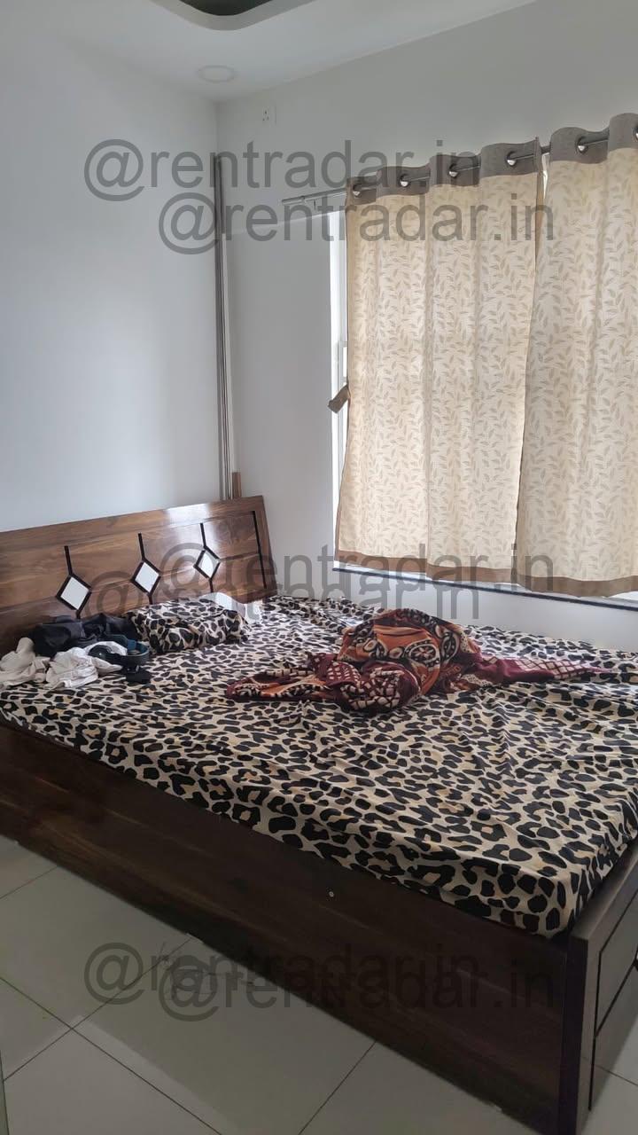 Private Room in 2 Bhk at Marunji (life Republic (kolte Patil))