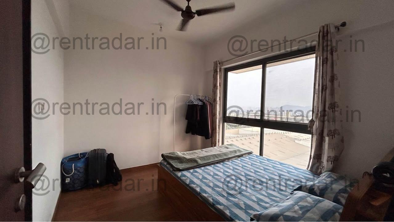 Private Room in 2 Bhk at Hinjewadi (gera Adara)