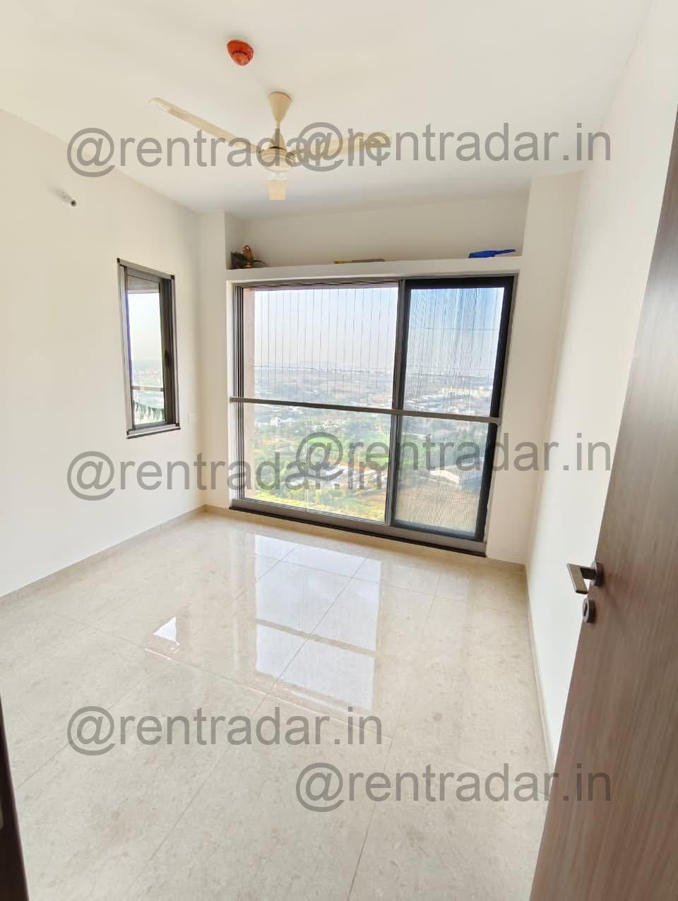 Room Available at Kharadi (yashwin Enchante)