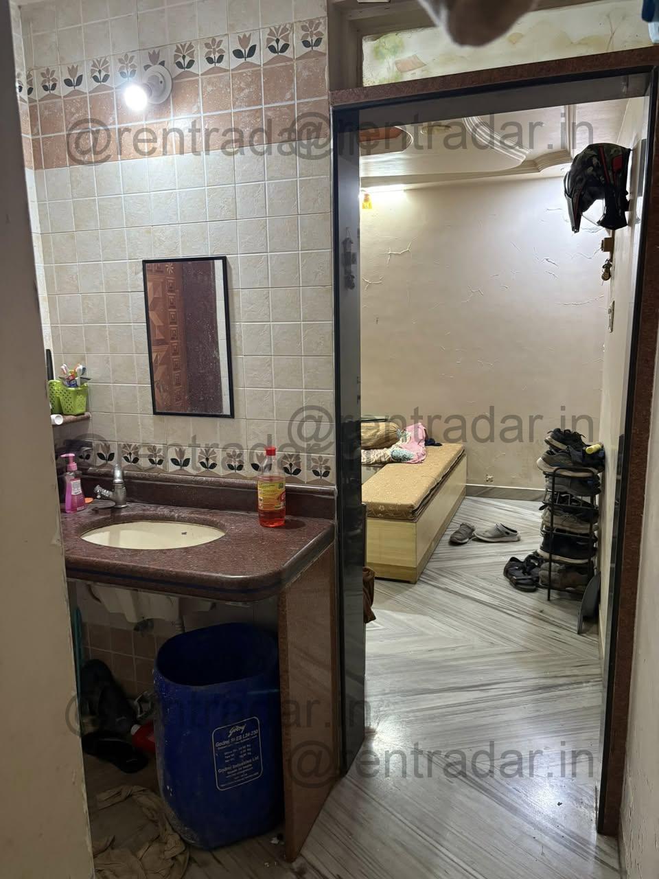 Room Available at Kothrud