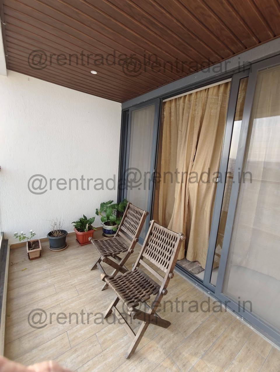 Room in 3bhk at Balewadi High Street