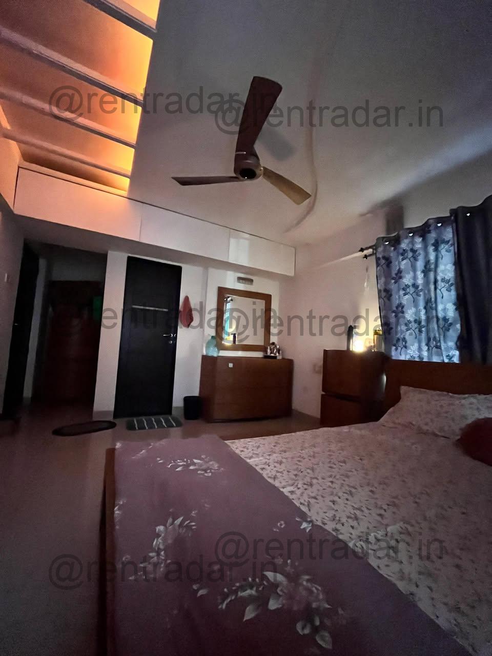 Private Room in 3bhk at Wakad