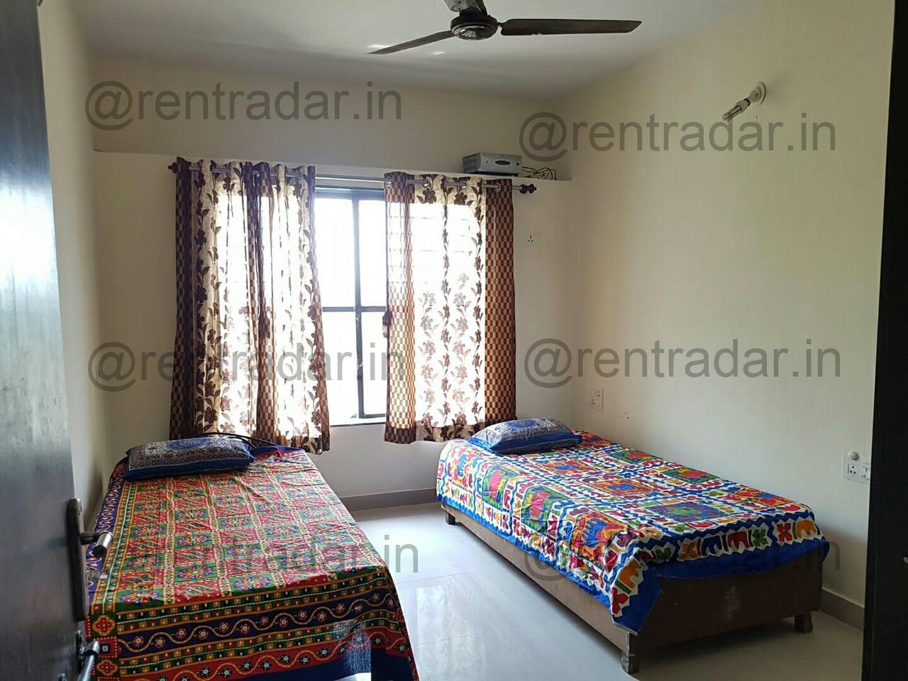 Room in 3.5bhk at Vishrantwadi
