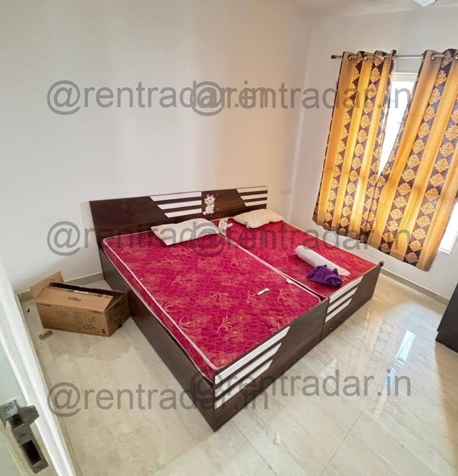 Room in 2bhk at Hinjewadi (high Mont Society)