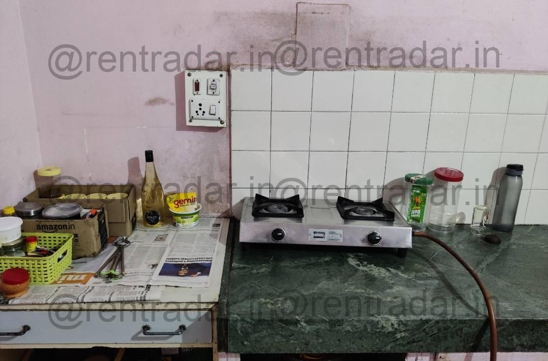 Room in 2 Bhk at Model Colony, Shivaji Nagar