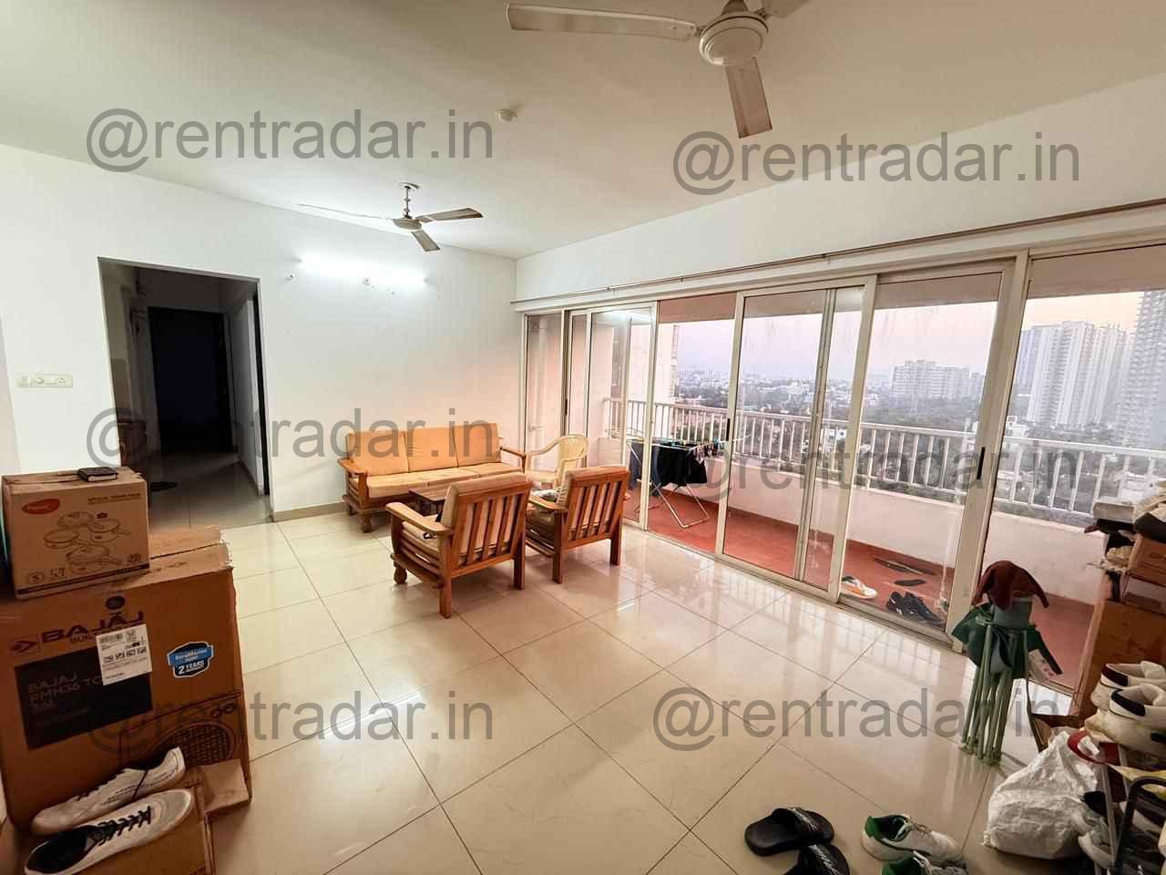 Room Available at Amanora Township