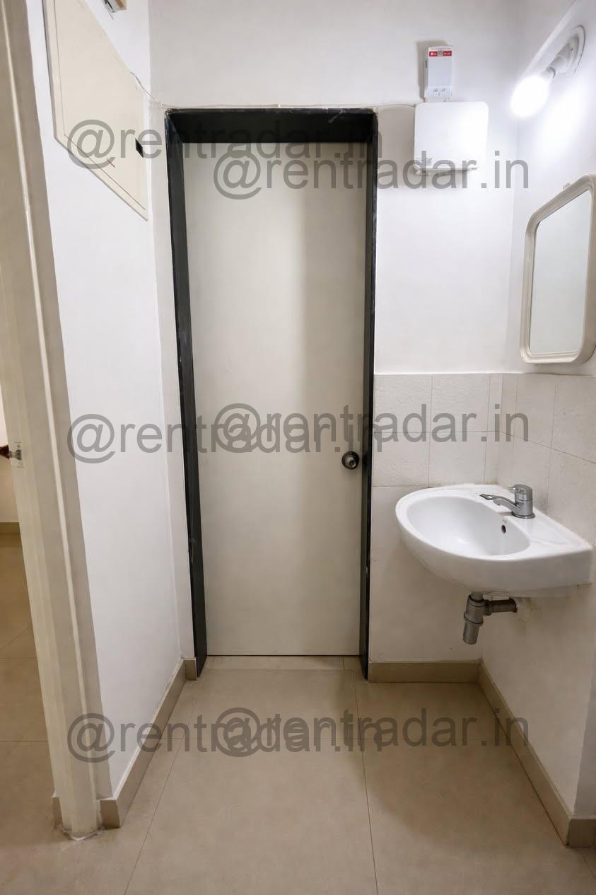 Room in 2 Bhk at Magarpatta (iris Society)