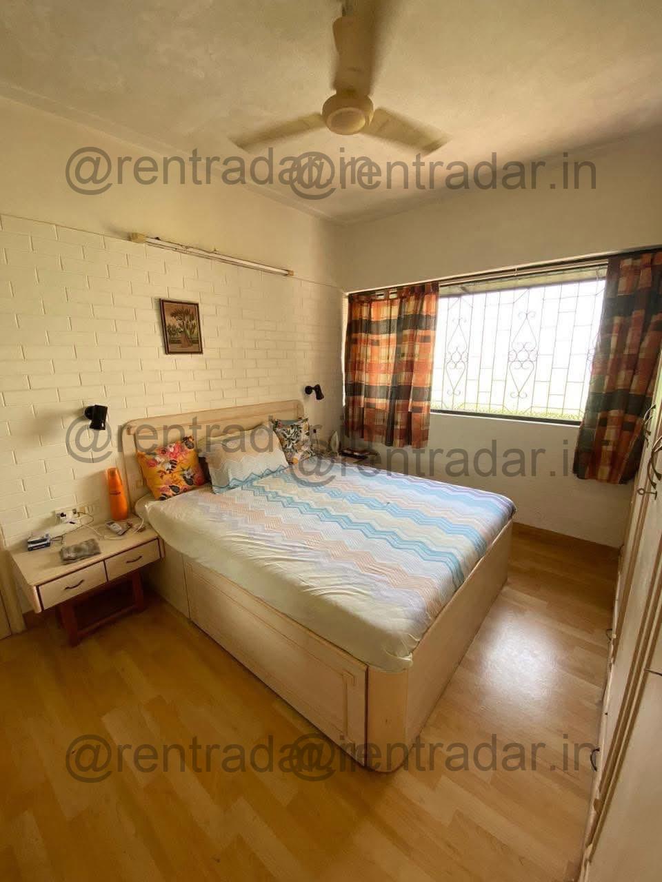 Room in 2 Bhk at Lokhandwala