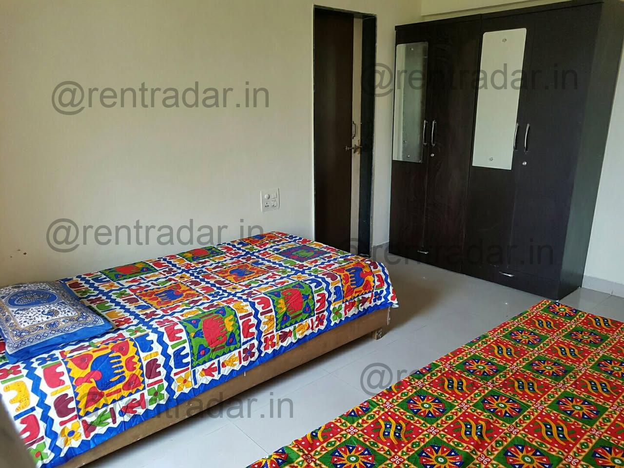 Room in 3.5bhk at Vishrantwadi