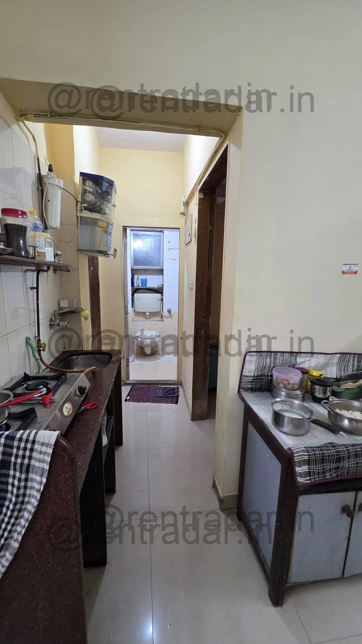 Room in 1 Bhk at Marol