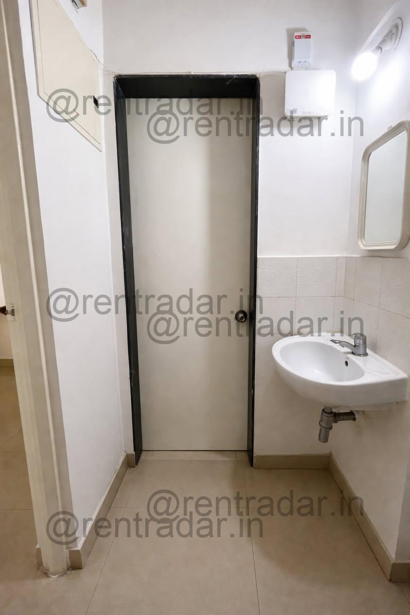 Room in 2 Bhk at Magarpatta (iris Society)
