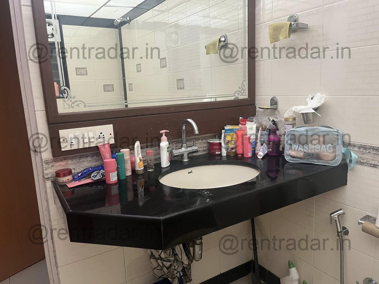 Room in 3 Bhk at Koregaon Park Lane 7