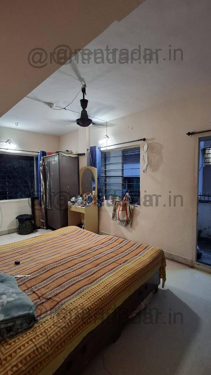 Room in 1bhk at Dahanukar Colony (nirmal Residency)