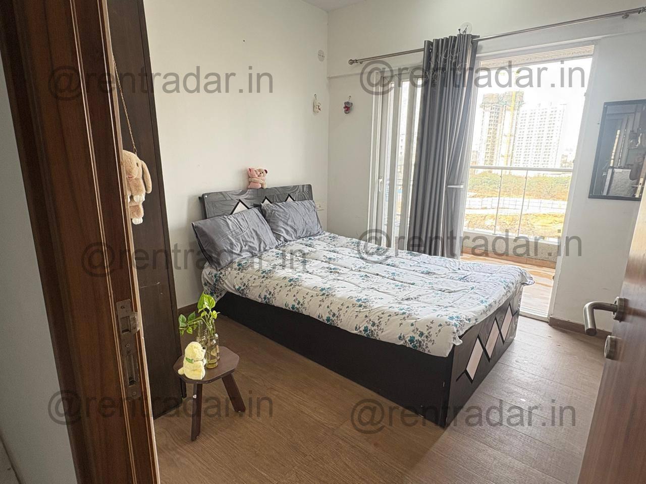 Room in 3bhk at Keshav Nagar, Mundhwa (florida Riverwalk Society)