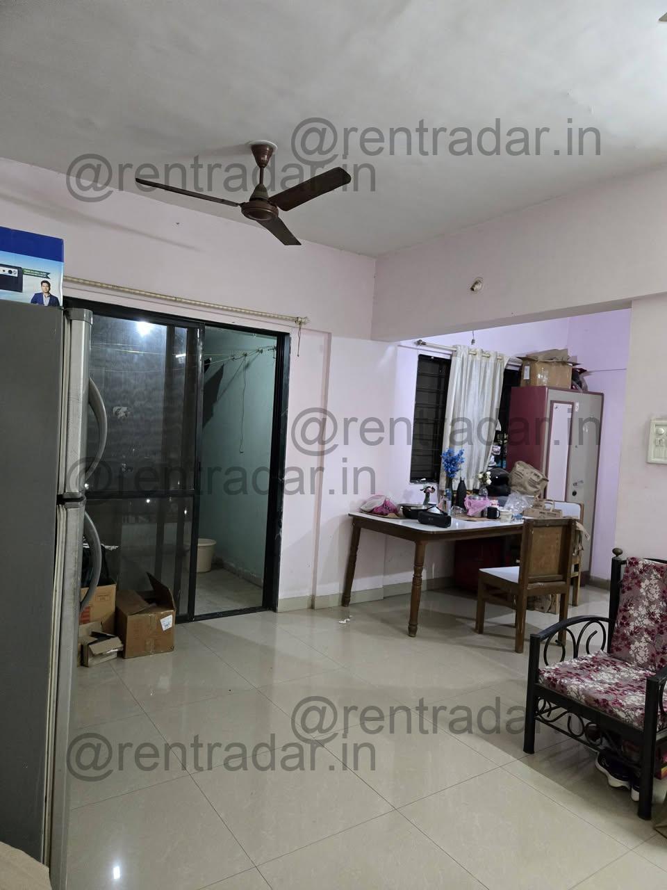 Room in 2 Bhk at Hadapsar