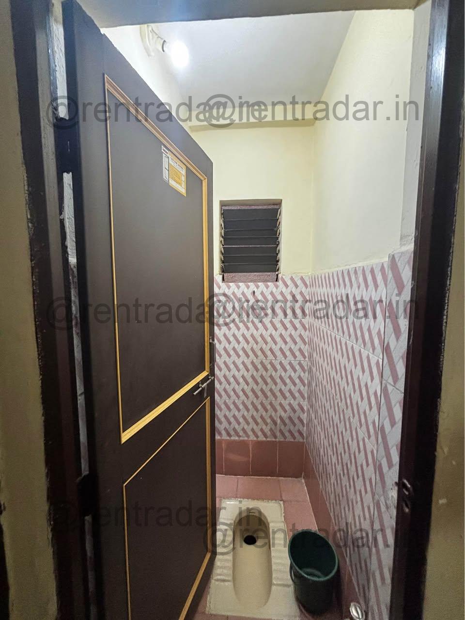 Room in 1bhk at Bhekrainagar